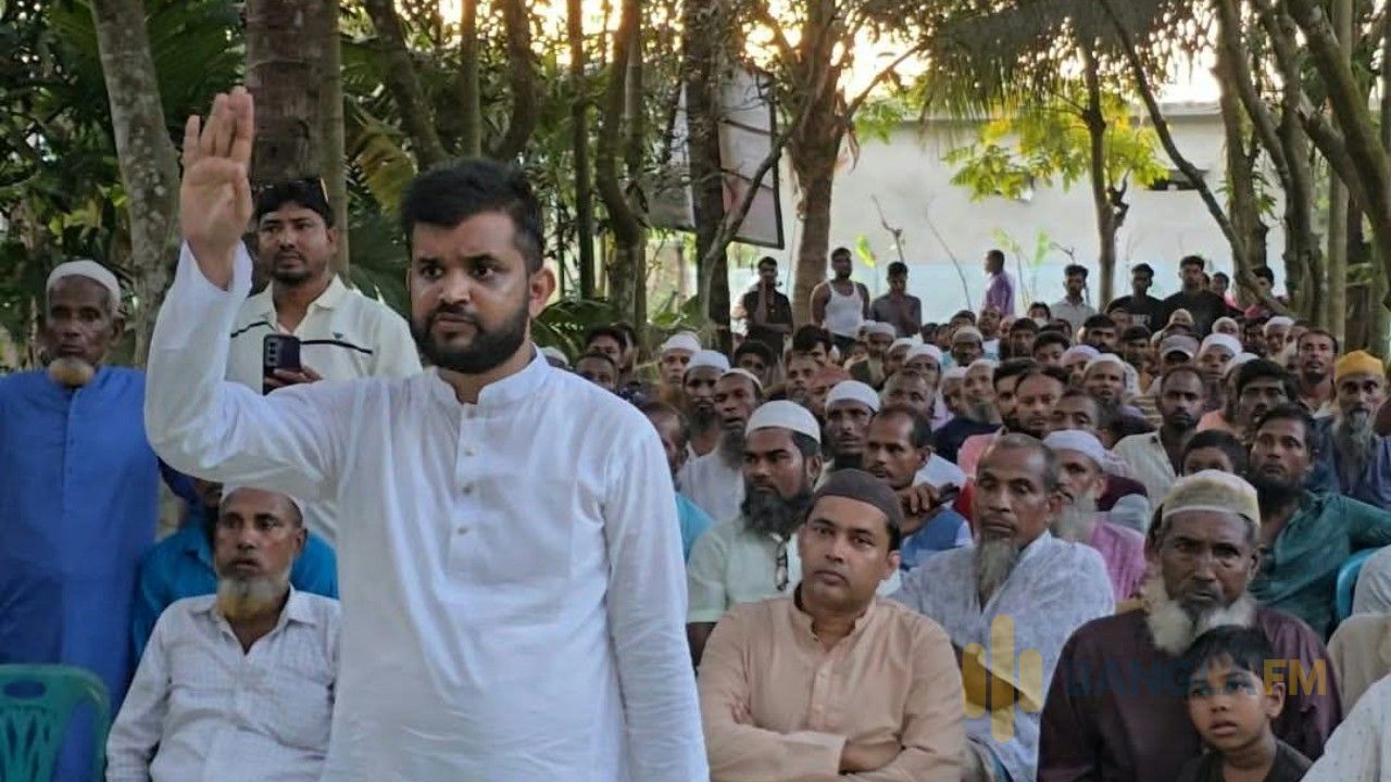 তালতলীতে বিএনপির মনোনয়নপ্রত্যাশী নাঈম আহমেদের গণসংযোগ ও পথসভা অনুষ্ঠিত