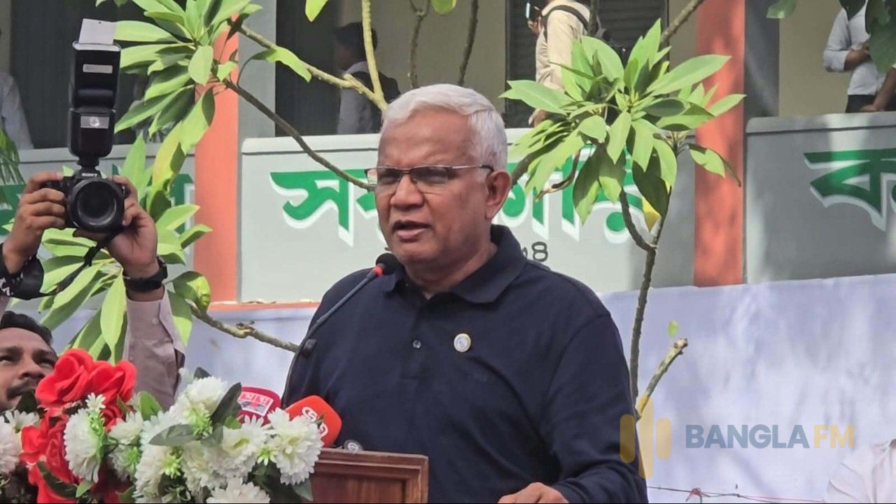 বিরামপুরের জব ফেয়ারে বদলাবে মানুষের চিন্তা-চেতনা: সমাজকল্যাণ মন্ত্রী
