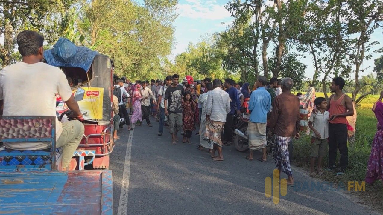 মোবাইল কিনতে এসে প্রাণ বন্ধুর, আরেকজন হাসপাতালে 