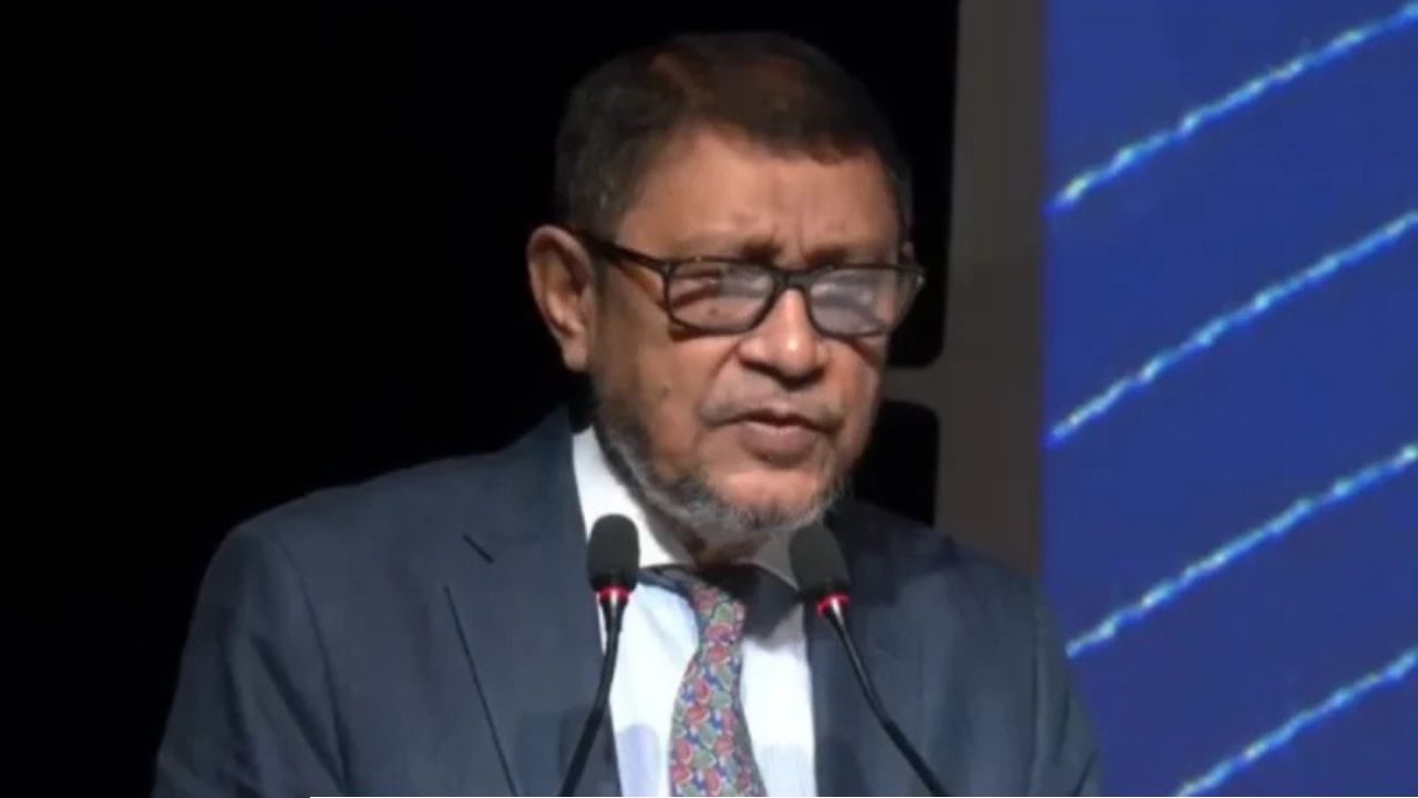 স্বাস্থ্য প্রতিমন্ত্রী ড. এম এ মুহিত বলেছেন, ভেজালমুক্ত খাদ্য নিশ্চিত করা না গেলে মৃত্যুর মিছিল থামানো যাবে না। আপনিও কি তা-ই মনে করেন?