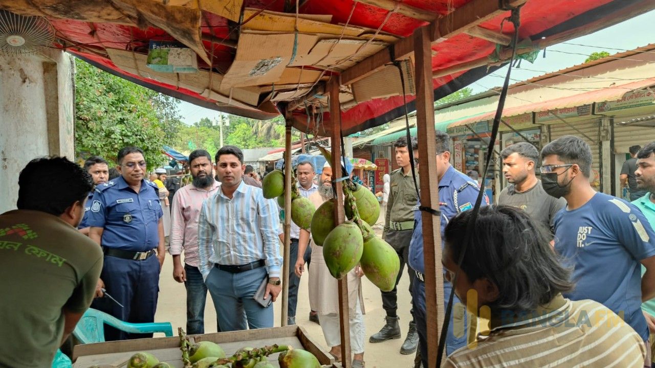 সিংগাইরে দুই হোটেলের মালিককে ভ্রাম্যমান আদালতে জরিমানা