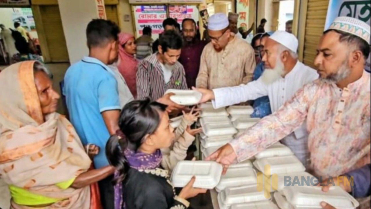 পঞ্চগড়ে ভিক্ষুক, অসহায় পথচারীদের মুখে ভালো মানের খাবার তুলে দিতে মেহমানখানার উদ্বোধন