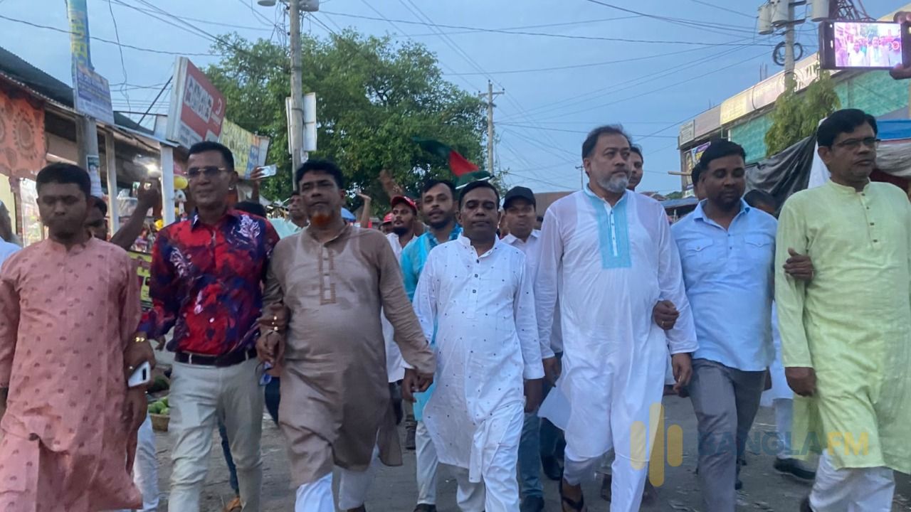 সালথায় নানা আয়োজনে যুবদলের ৪৮তম প্রতিষ্ঠাবার্ষিকীতে যুব সমাবেশ ও র‍্যালী