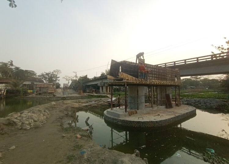 module: NormalModule;
touch: (0.39583334, 0.39583334);
modeInfo: ;
sceneMode: Auto;
cct_value: 0;
AI_Scene: (-1, -1);
aec_lux: 108.0;