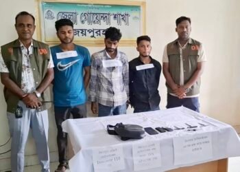 Two members of a theft ring arrested in Joypurhat during a DB raid.