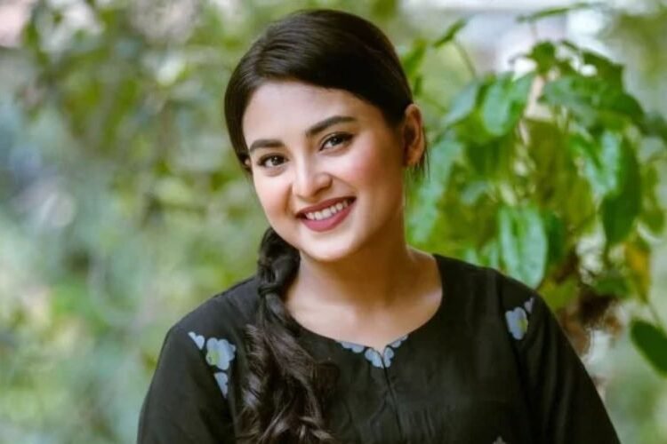 অভিনেত্রী তানজিম সাইয়ারা তটিনী