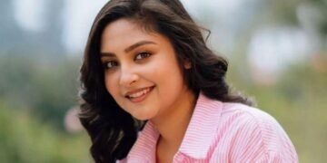 অভিনেত্রী নাজনীন নীহা