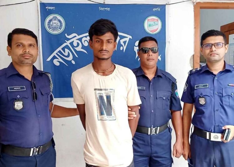 নড়াইলে হত্যা মামলার আসামি গ্রেফতার
