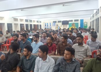 বাকৃবির ভাসানী হলে নবীনদের বরণ, কৃতিদের সম্মাননা
