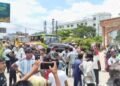 বরিশালে শিক্ষামন্ত্রীর পদত্যাগের দাবীতে শিক্ষার্থীদের সড়ক অবরোধ