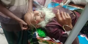 শরীয়তপুরে বাসের চাপায় গুরুতর আহত বৃদ্ধ হকার, ঢামেকে রেফার