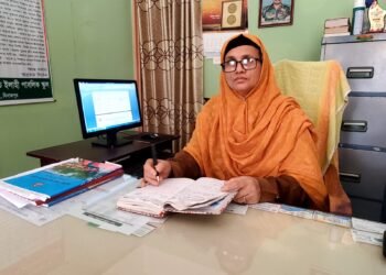 দিনাজপুরে প্রধান শিক্ষিকার বিরুদ্ধে নিয়োগ জালিয়াতির অভিযোগ