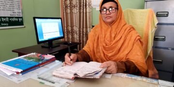 দিনাজপুরে প্রধান শিক্ষিকার বিরুদ্ধে নিয়োগ জালিয়াতির অভিযোগ