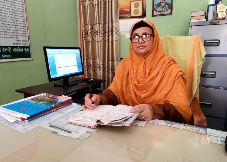 দিনাজপুরে প্রধান শিক্ষিকার বিরুদ্ধে নিয়োগ জালিয়াতির অভিযোগ