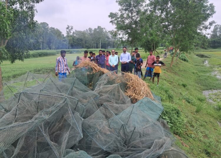 গোপালপুরে অভিযান, এক হাজার মিটার অবৈধ চায়না জাল জব্দ
