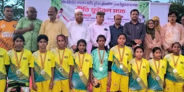 কুড়িগ্রামে প্রীতি ফুটবল ম্যাচ, ‘মাদকমুক্ত সমাজ গঠনে খেলাধুলার বিকল্প নেই’
