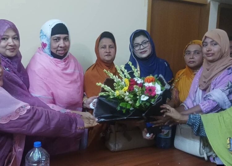 নোয়াখালীতে মহিলা দলের মতবিনিময় সভা অনুষ্ঠিত