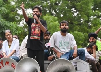শিক্ষামন্ত্রীর পদত্যাগ ছাড়া আলোচনার মানে হয় না: ককরোচ জনতা পার্টি