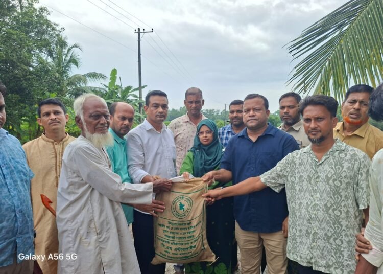 মাটিরাঙ্গায় ভারী বর্ষণে ক্ষতিগ্রস্ত এলাকা পরিদর্শন ও ত্রাণ সামগ্রী বিতরণ