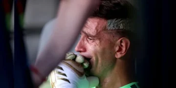 ফাইনালের বেদনায় ভেঙে পড়লেন মার্তিনেজ, অবসরের আভাস