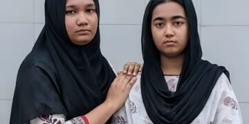মৃত্যুর দুয়ার থেকে ছোট বোনকে ফিরিয়ে আনলেন বড় বোন