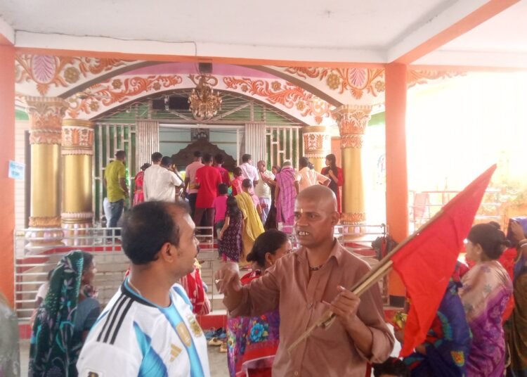 মধ্যনগরে রথ যাত্রায় জগন্নাথ চরণে ভোগ নিবেদন শুরু