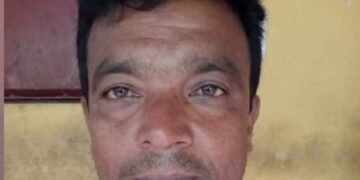 নড়াইলের পল্লীতে ইউপি সদস্যকে কুপিয়ে খুন