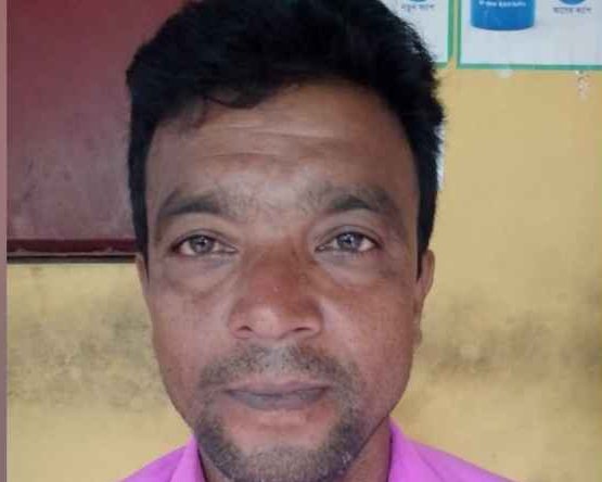 নড়াইলের পল্লীতে ইউপি সদস্যকে কুপিয়ে খুন