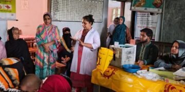 বৃষ্টি উপেক্ষা করে শ্রীমঙ্গলে মা সমাবেশ ও জরায়ুমুখ পরীক্ষা ক্যাম্প