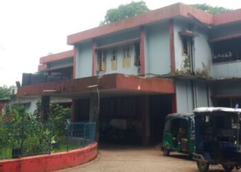 জনবল সংকট ও চরম অব্যবস্থাপনায় শ্রীমঙ্গল হাসপাতাল