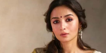 শিক্ষার্থীদের আন্দোলনে সমর্থন জানালেন আলিয়া ভাট