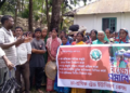 মৌলভীবাজারে চা-শ্রমিকদের ১০ দফা দাবিতে বিক্ষোভ সমাবেশ