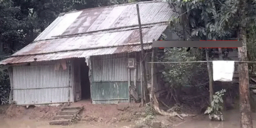বন্যায় মৌলভীবাজারে ক্ষতিগ্রস্ত প্রায় ৪ হাজার ঘর