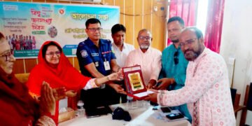 বিশ্ব জনসংখ্যা দিবস: পরিবার পরিকল্পনায় শ্রেষ্ঠদের সম্মাননা