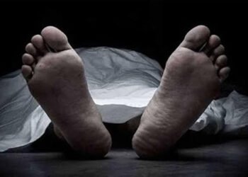 ডোমারে ঘরের ফ্যানে ঝুলন্ত অবস্থায় মাছ ব্যবসায়ীর মরদেহ উদ্ধার
