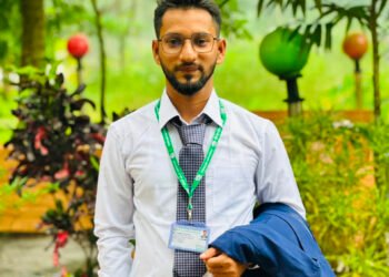 অর্থাভাবে ভর্তি হতে না পারা শিক্ষার্থীর পাশে ববি ছাত্রদল নেতা সাব্বির