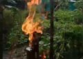 ‎ছবি: কচুয়ায় নব-স্থাপনকৃত টিউবওয়েলে আগুন বের হচ্ছে