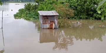 আখাউড়ায় নিন্মাঞ্চলে পানি বাড়ছে