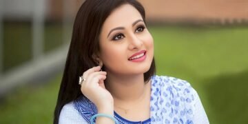আজ পূর্ণিমার জন্মদিন