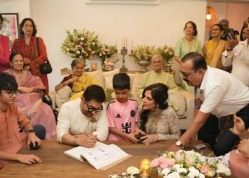 আজ বিবাহবন্ধনে আবদ্ধ হলেন আমির খান