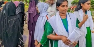 ইউএনওর হস্তক্ষেপে পরীক্ষায় বসলেন ৯ শিক্ষার্থী