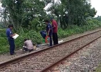 চুয়াডাঙ্গায় রেললাইনের পাশে এক অজ্ঞাত নারীর লাশ উদ্ধার 