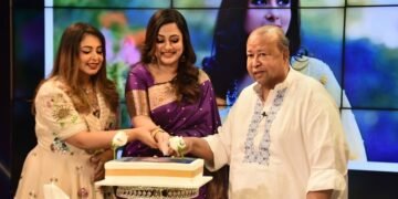 চ্যানেল আই থেকে ব্র্যান্ডের ঘড়ি উপহার পেলেন পূর্নিমা
