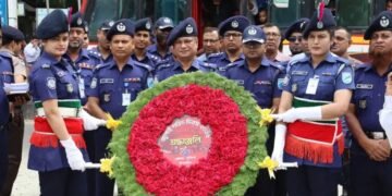 জুলাই শহিদদের প্রতি টাঙ্গাইল পুলিশ সুপারের শ্রদ্ধা