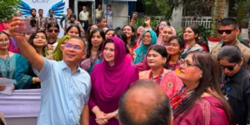 ঢামেকের গৌরবের ৮০ বছর, উৎসবের ফ্রেমে প্রধানমন্ত্রীর সেলফি