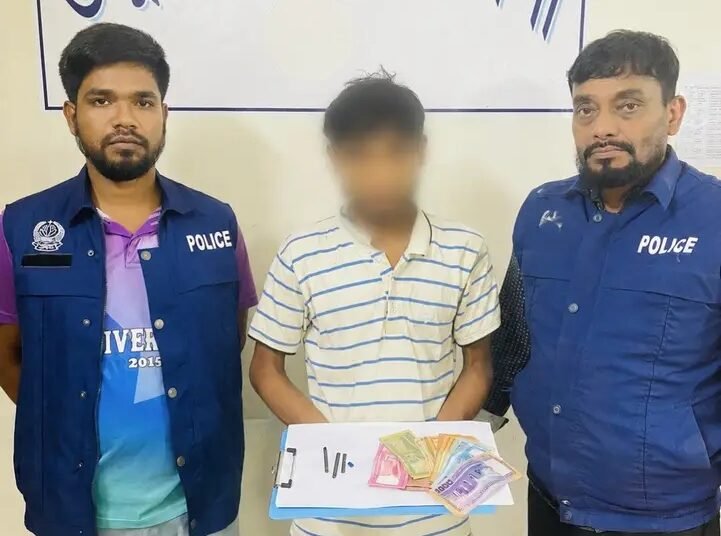 তজুমদ্দিনে ৩০ পিস ইয়াবাসহ যুবক গ্রেপ্তার!