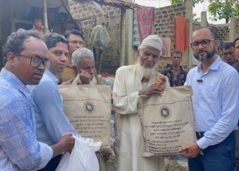 দৃষ্টিপ্রতিবন্ধী ১১ সদস্যের পরিবারের পাশে প্রধানমন্ত্রীর সহায়তা
