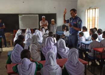 নৈতিকতা শিক্ষার শিক্ষক হলেন ওসি শাহাবুদ্দীন শাহীন