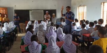 নৈতিকতা শিক্ষার শিক্ষক হলেন ওসি শাহাবুদ্দীন শাহীন