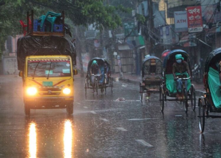 ফের ভারি বৃষ্টির আভাস